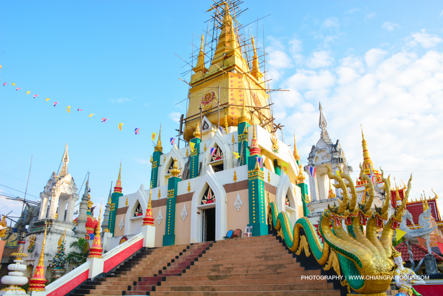 วัดทรายขาว @พาน : ศิลปะปูนปั้นอันวิจิตรงดงาม