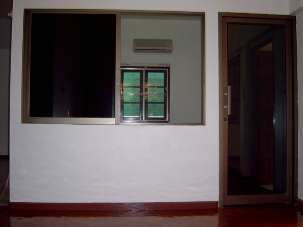 Photo by :: �����