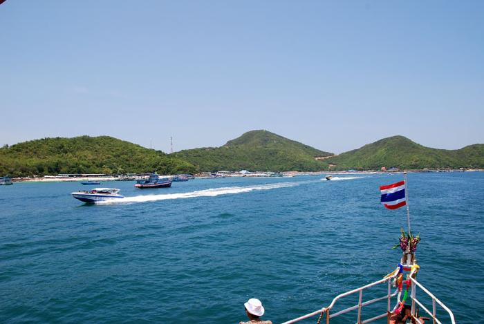 Photo by :: ลมหลวง