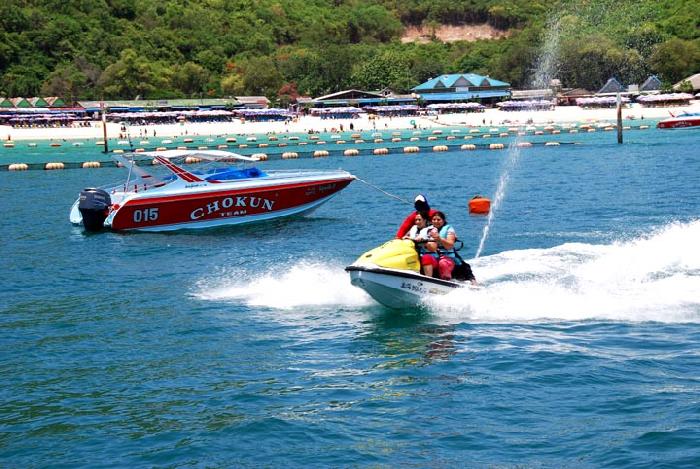 Photo by :: ลมหลวง