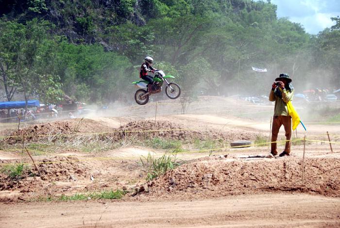 Photo by :: ����ǧ