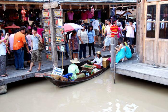 Photo by :: ����ǧ