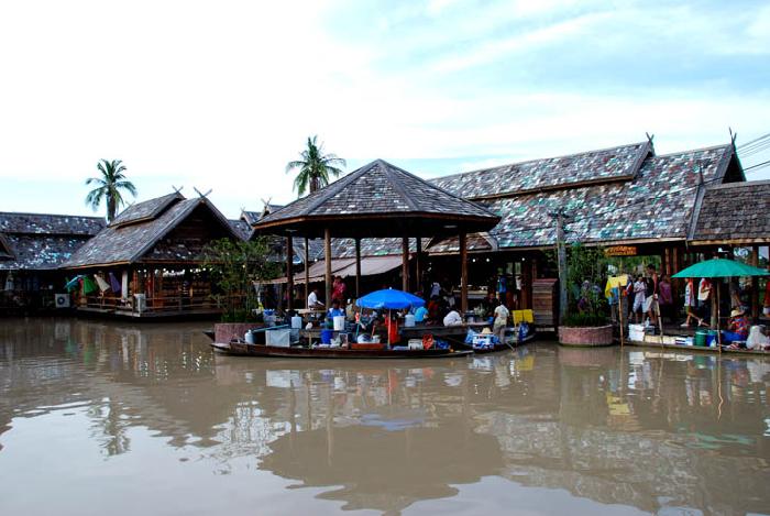 Photo by :: ����ǧ