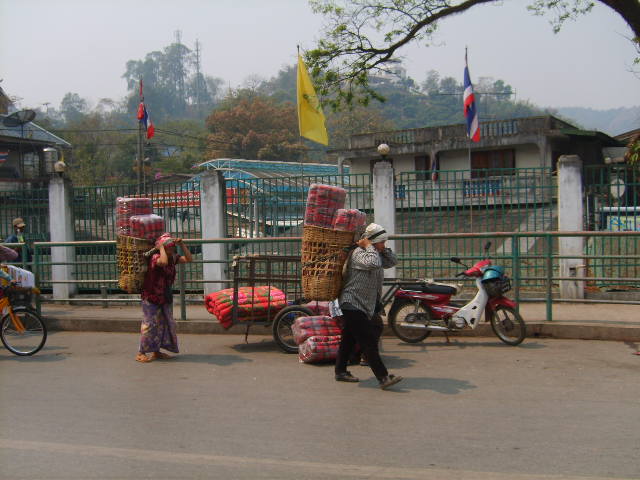 Photo by :: ����ǧ