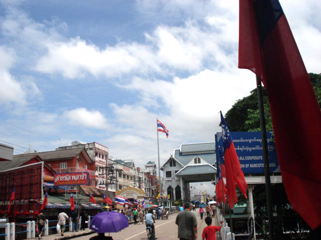 Photo by :: ����ǧ