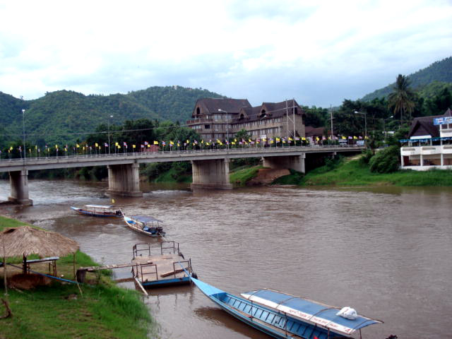 Photo by :: ����ǧ