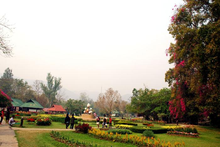 Photo by :: ����ǧ