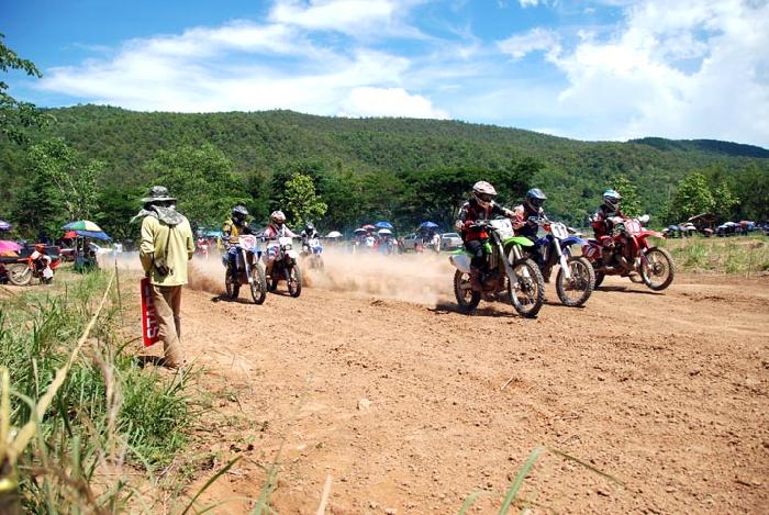 Photo by :: ����ǧ