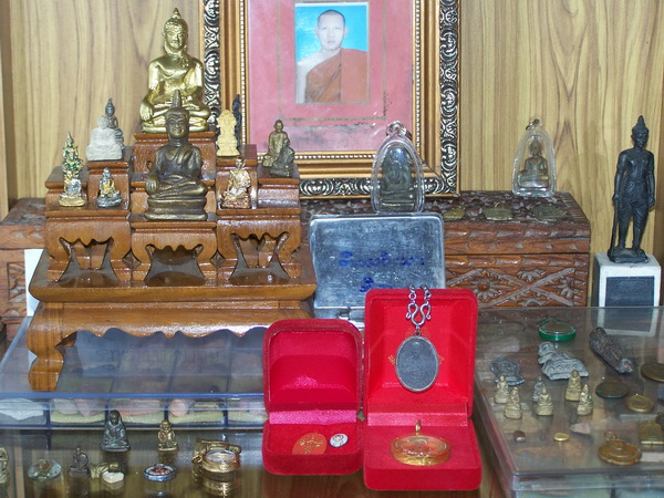 Photo by :: ธีรา