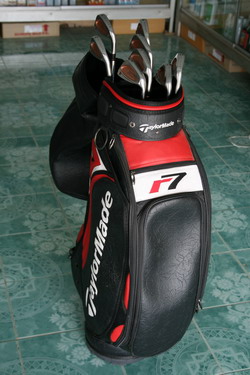 Photo by :: ชาตรี