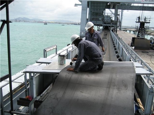 Photo by :: ����