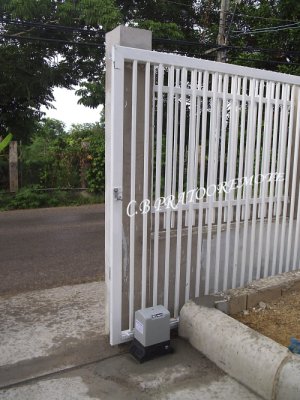 Photo by :: ซี.บี ประตูรีโมท