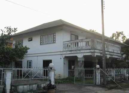 Photo by :: �����