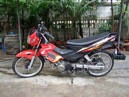 Photo by :: ���